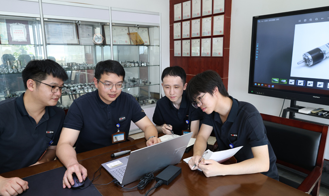 私たちのビジョン、私たちの使命
   